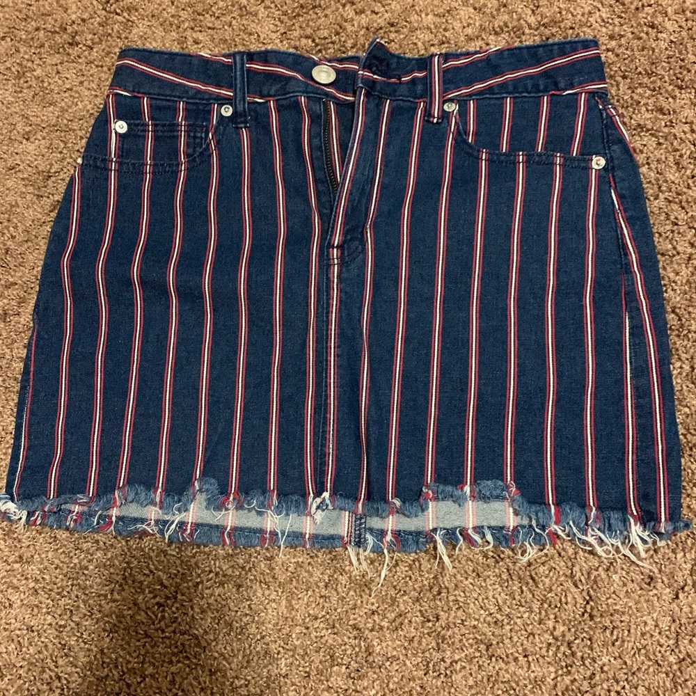 American Eagle mini skirt